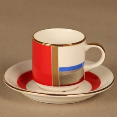 Arabia Vaakuna mokkakuppi, Karjala, suunnittelija , Karjala