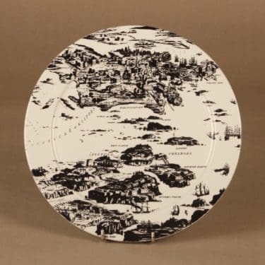 Arabia NE lautanen, mustavalkoinen, suunnittelija , Suomenlinna, Helsinki