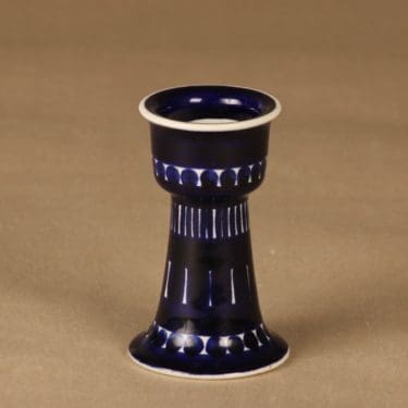 Arabia Valencia munakuppi, käsinmaalattu, suunnittelija Ulla Procope, käsinmaalattu, signeerattu