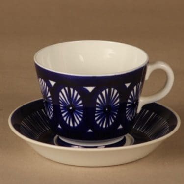 Arabia Fiesta kaakaokuppi, 60 cl, suunnittelija Ulla Procope, 60 cl, signeerattu