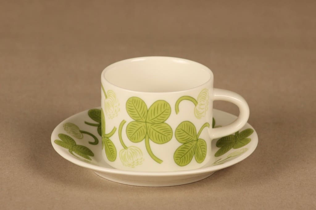 Arabia Apila kahvikuppi ja lautaset, vihreä, suunnittelija Birger Kaipiainen, kuva 2