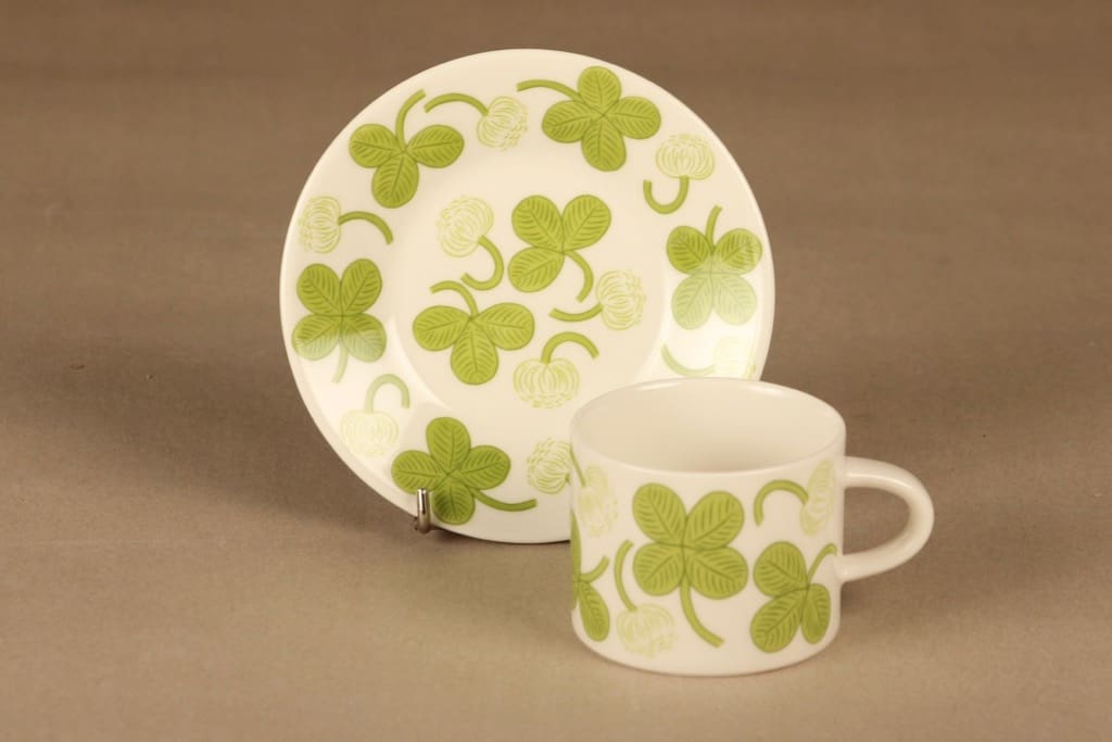 Arabia Apila kahvikuppi ja lautaset, vihreä, suunnittelija Birger Kaipiainen, kuva 3