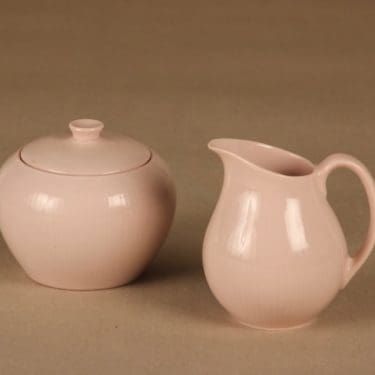 Arabia Sointu sugar bowl and creamer, pink designer Kaj Franck