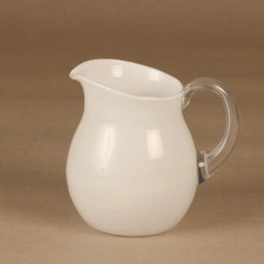 Nuutajärvi kaadin ja 2 lasia, valkoinen, suunnittelija Maire Gullichsen,