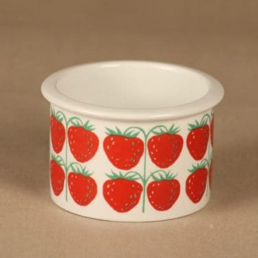 Arabia Pomona strawberry jar designer Raija Uosikkinen