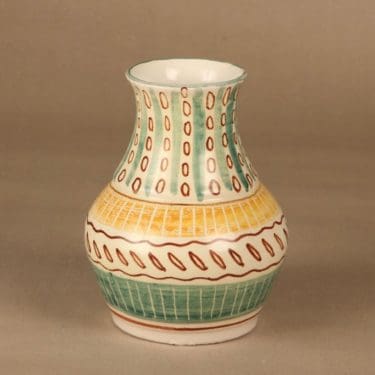 Kupittaan savi maljakko, käsinmaalattu, suunnittelija Laila Zink, käsinmaalattu, signeerattu