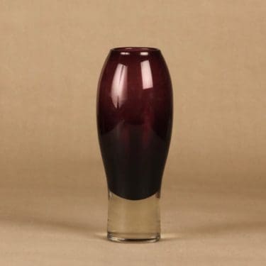 Riihimäen lasi Nimipäivä maljakko, signeerattu, suunnittelija Aimo Okkolin, signeerattu