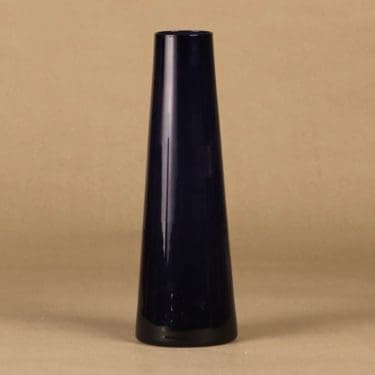 Nuutajärvi SH 105 maljakko, lila, suunnittelija Saara Hopea,