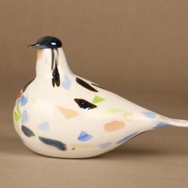 Nuutajärvi vuosilintu, Kulorastas, suunnittelija Oiva Toikka, Kulorastas, signeerattu