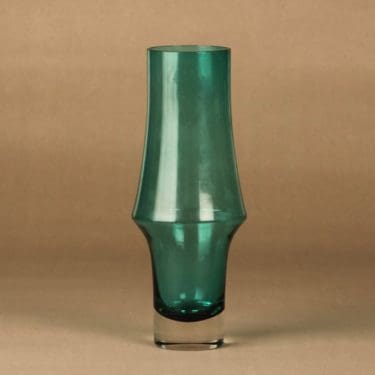 Riihimäen lasi 1374 maljakko, turkoosi, suunnittelija Tamara Aladin,