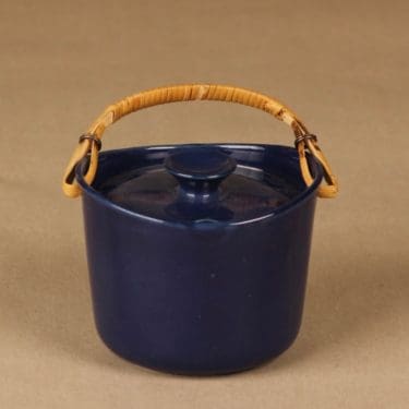 Arabia AL purkki, rottinkikahvalla, suunnittelija Ulla Procope, rottinkikahvalla