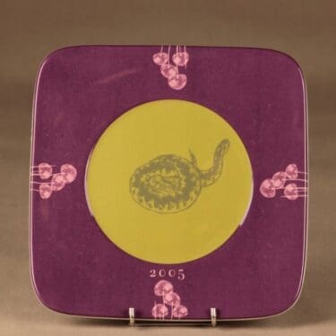 Arabia Flora Fauna vuosilautanen 2005 suunnittelija Eeva Sivula & Pekka Toivanen