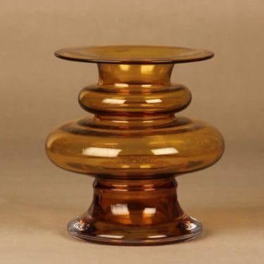 Riihimäen lasi Tornado maljakko, Amber, suunnittelija Tamara Aladin,