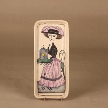 Kupittaan savi seinätaulu, käsinmaalattu, suunnittelija Laila Zink, käsinmaalattu, signeerattu