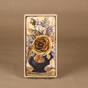 Kupittaan savi seinätaulu, käsinmaalattu, suunnittelija Laila Zink, käsinmaalattu, signeerattu