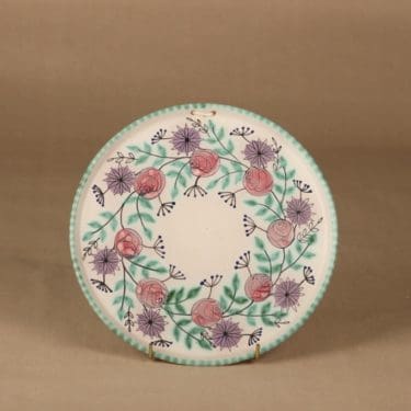 Kupittaan savi seinätaulu, käsinmaalattu, suunnittelija Laila Zink, käsinmaalattu, signeerattu