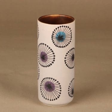 Kupittaan savi maljakko, käsinmaalattu, suunnittelija Okki Laine, käsinmaalattu, signeerattu