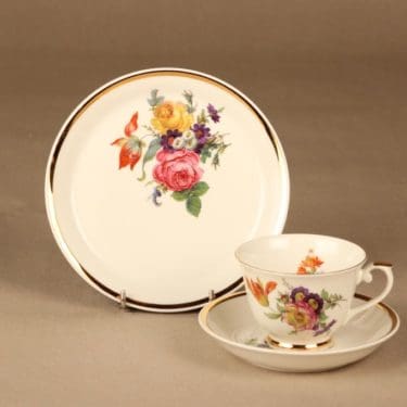 Arabia Kulta-aika kahvikuppi ja lautaset(2) nro VII, monivärinen, suunnittelija tuntematon, serikuva, kukka