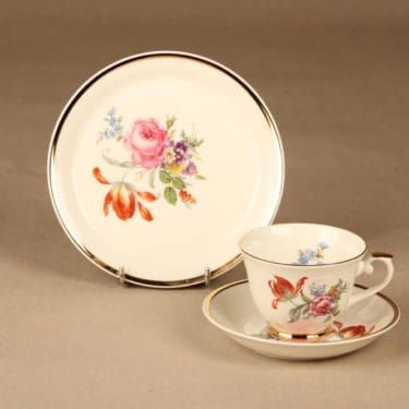 Arabia Kulta-aika kahvikuppi ja lautaset(2) nro I, monivärinen, suunnittelija tuntematon, serikuva, kukka