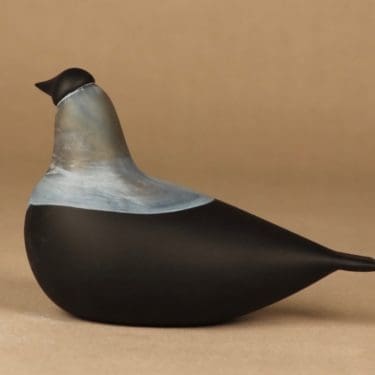 Nuutajärvi lintu , Naakka, suunnittelija Oiva Toikka, Naakka, signeerattu