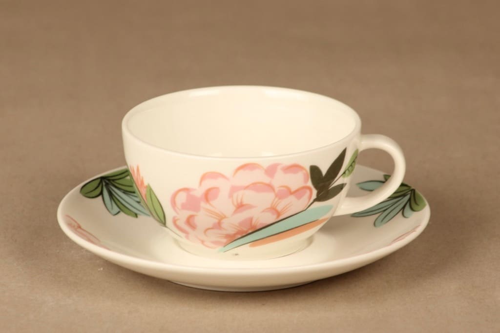 Arabia China tea tea cup and plates (2) designer Dorrit von Fieandt 2