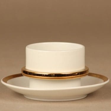 Arabia Kultavanne kahvikuppi, valkoinen, kulta, suunnittelija Göran Bäck,