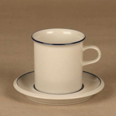 Arabia Saimaa kaakaokuppi, suunnittelija Richard Lindh, raitakoriste