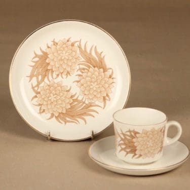 Arabia Pulmu coffee cup and plates(2) designer Raija Uosikkinen