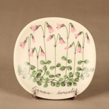 Arabia Botanica seinälautanen, Vanamo, suunnittelija Esteri Tomula, Vanamo, Linnaea borealis