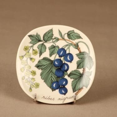 Arabia Metsämarjat seinälautanen, Mustaherukka, suunnittelija Esteri Tomula, Mustaherukka, Ribes nigrum