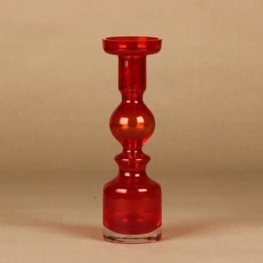 Riihimäen lasi Pagoda maljakko, punainen, suunnittelija Nanny Still,