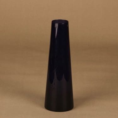 Nuutajärvi SH 105 maljakko, lila, suunnittelija Saara Hopea,