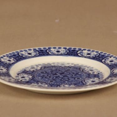 Arabia Ali lautanen, 17.5, 6 kpl, suunnittelija Raija Uosikkinen, 17.5, kuparipainokoriste