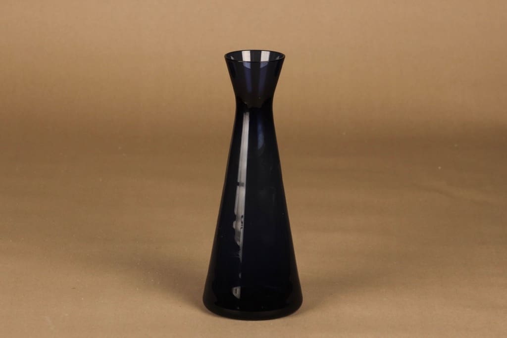 Nuutajärvi 1541 annoskarahvi/maljakko 40 cl designer Kaj Franck