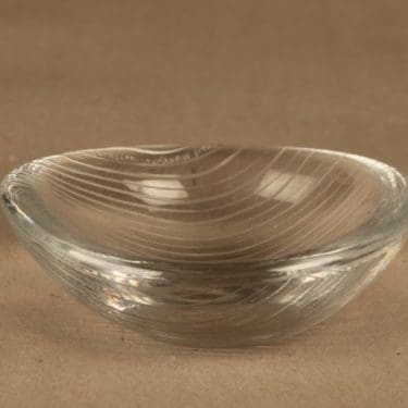 Iittala Viivahiottu malja, signeerattu, suunnittelija Tapio Wirkkala, signeerattu
