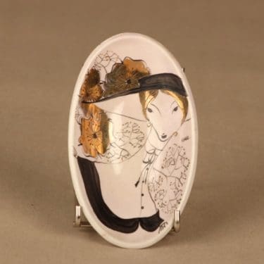 koriste-esine, käsinmaalattu, suunnittelija Raili Rauanheimo, käsinmaalattu