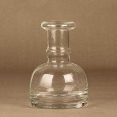 Nuutajärvi Herttua karahvi, kirkas, suunnittelija Heikki Orvola,