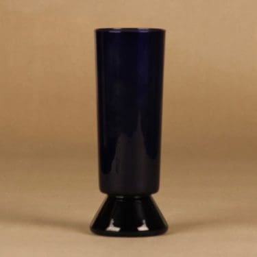 Nuutajärvi 1428 vase, dark lilac designer Kaj Franck