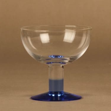 Iittala Mondo jälkiruokamalja, kirkas, sininen, suunnittelija Kerttu Nurminen