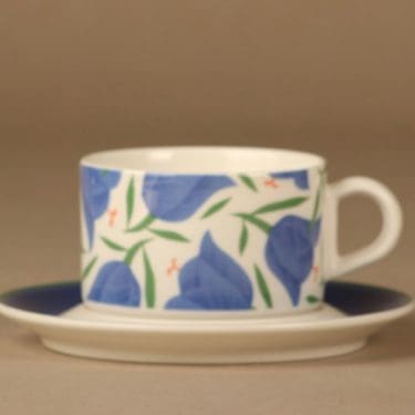 Arabia Balladi teekuppi, sininen, suunnittelija Heikki Orvola,