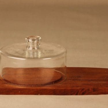 juustokupu tiikkialustalla, kirkas, suunnittelija ,