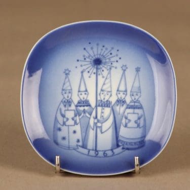 Arabia seinälautanen, 1963, suunnittelija Svea Granlund, 1963, vuosilautanen