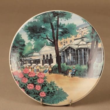 Arabia Helsinki Esplanadin puisto, Esplanadin puisto, suunnittelija Veikko Roininen, Esplanadin puisto