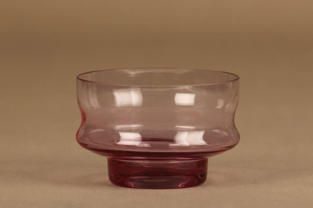 Riihimäen lasi Erkki jälkiruokamalja, Erkki, suunnittelija Erkkitapio Siiroinen, Erkki