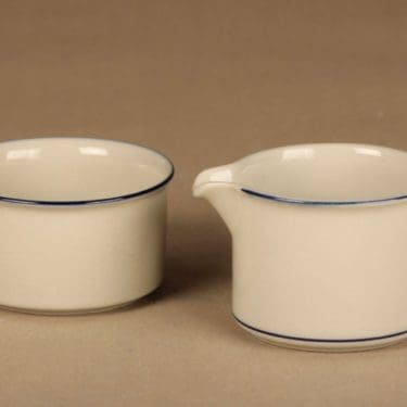 Arabia Saimaa sokerikko ja kermakko, raitakoriste, suunnittelija Richard Lindh, raitakoriste