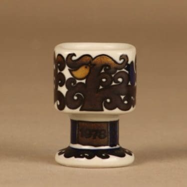 Arabia Kalevala egg cup 1978 designer Raija Uosikkinen