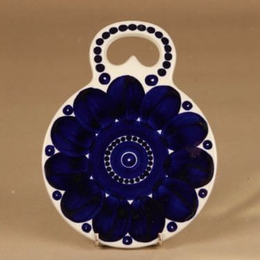 Arabia Valencia talouslevy, käsinmaalattu, suunnittelija Ulla Procope, käsinmaalattu, signeerattu