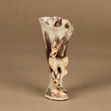 Kupittaan savi maljakko/figuuri, Bambi, suunnittelija Svante Turunen, Bambi, käsinmaalattu