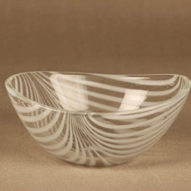 Kumela malja, signeerattu, suunnittelija Maija Carlson, signeerattu