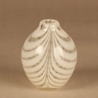 Kumela maljakko, signeerattu, suunnittelija Maija Carlson, signeerattu